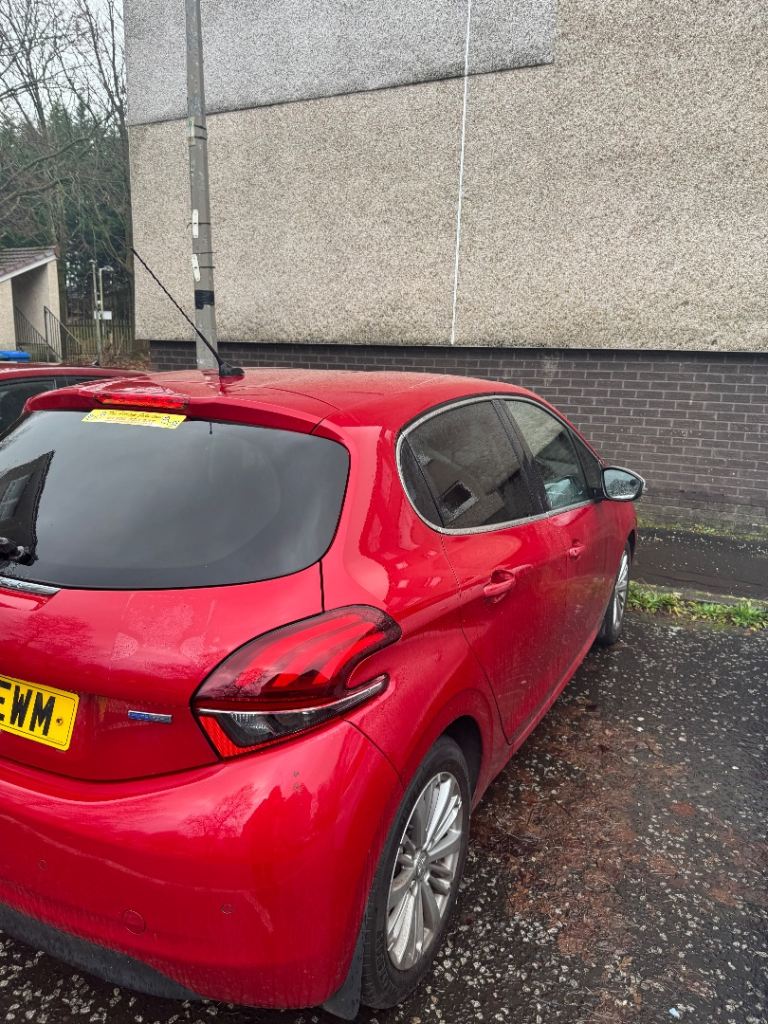 Peugeot, 208, Hatchback, 2016, Manual, 1199 (cc), 5 doors