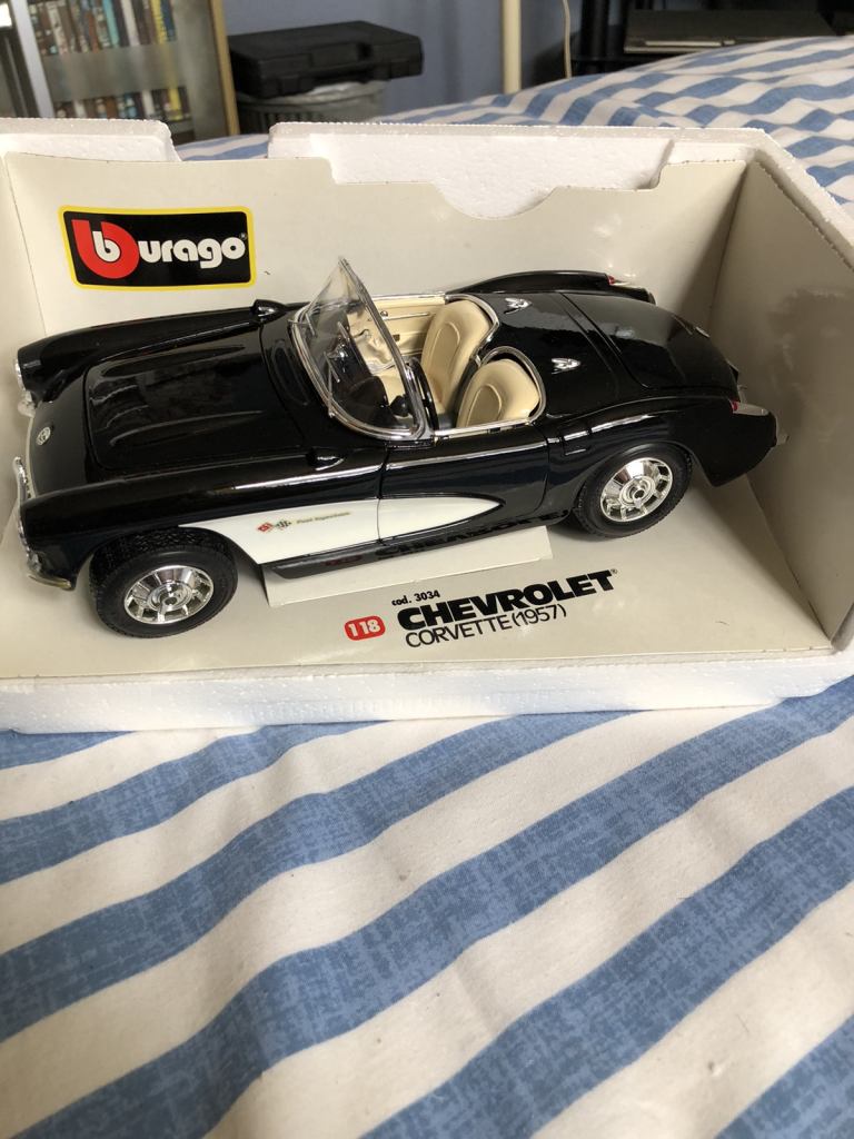 Bburago Chevrolet corvette 