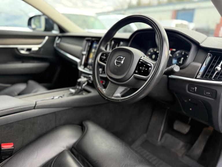 2018 Volvo V90 2.0 D4 Cross Country Pro 5dr AWD Geartronic ESTATE DIESEL Automatic