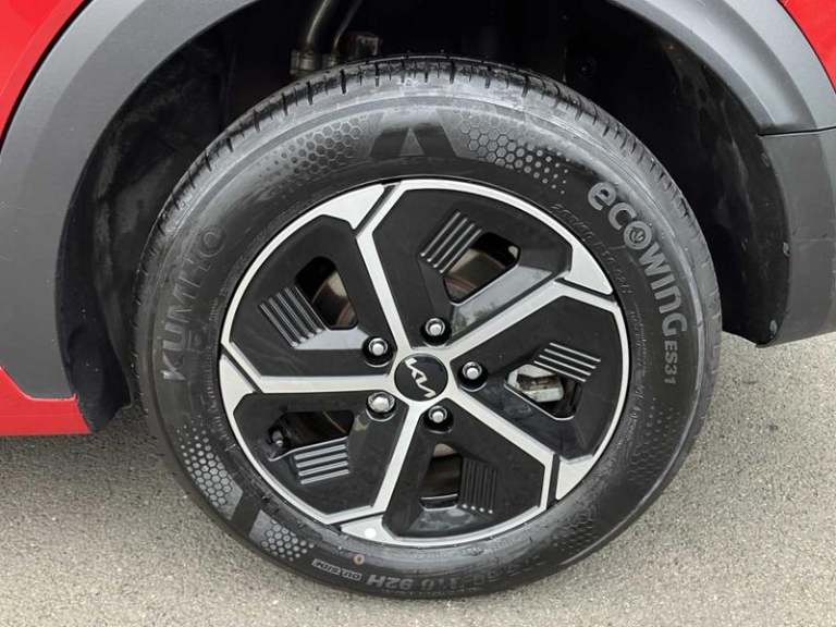 2024 Kia Niro 1.6 GDi 127 Hybrid 2 Nav 5dr DCT ESTATE PETROL/ELECTRIC Automatic