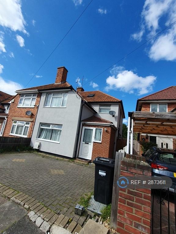 4 bedroom house in Wellington Ave, Hounslow, TW3 (4 bed) (#2873611)