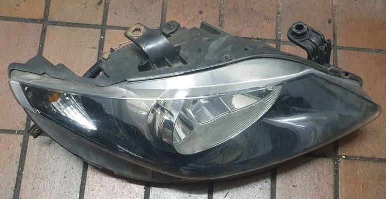 Seat Ibiza Right Side Headlight 2010
