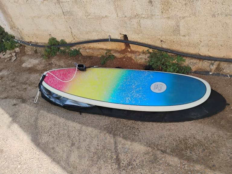 Surfboard small wave weapon 5ft 10 46 litres