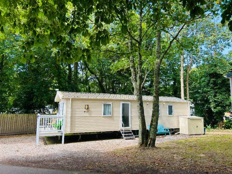 STATIC CARAVAN FOR SALE IN CORNWALL NOW REDUCED TO £34,950 close to beaches 