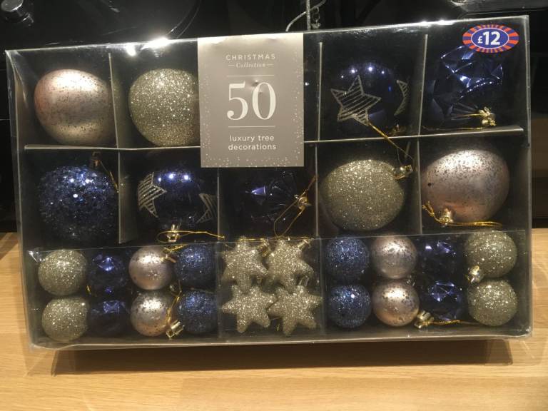 (New) Blue & Gold Baubles (St Agnes)