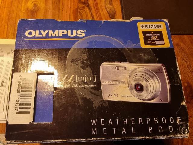 Olympus µ[mju:] 760 Digital Wetherproof Camera/ Video with