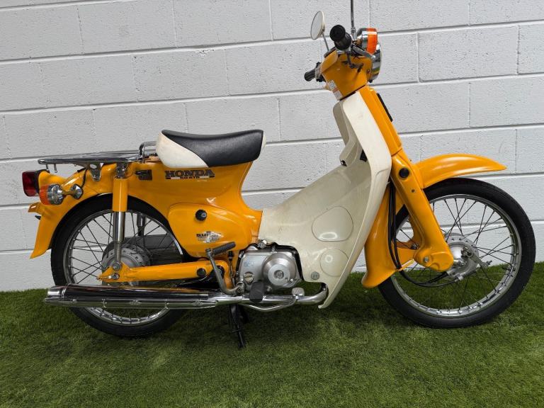2001 JDM Honda C50 CDI 12V STD in yellow