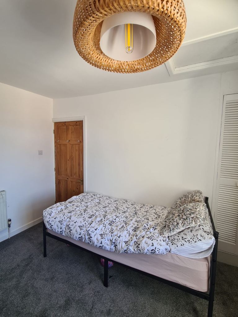 Double room for rent 