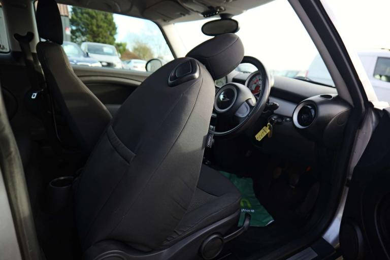 2008 MINI Hatch 1.4 One 3dr Hatchback Petrol Manual