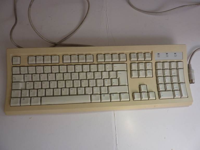 Windows Keyboard with 5 pin DIN Connector
