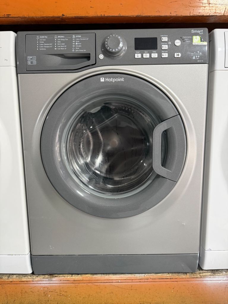 Hotpoint Washing Machine -7 kg  Grey, Good Condition