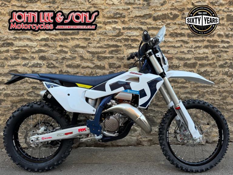 Husqvarna TE125 2T Enduro Bike, 2026 Model 9 Genuine Hours Only, Totally Immacul