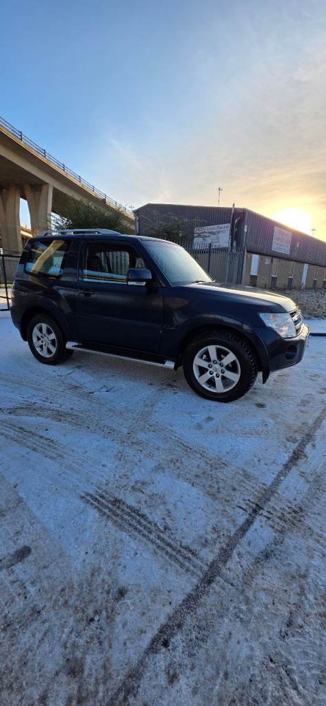 Mitsubishi, SHOGUN, Estate, 2011, Manual, 3200 (cc), 3 doors