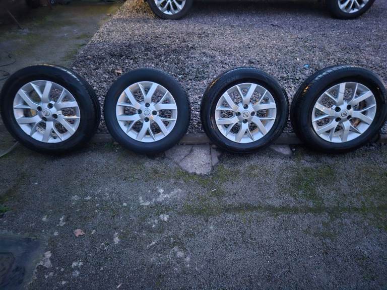 Nissan note new shape 15in alloy wheels and tyres set 4 pcd100 fitment 4 stud 