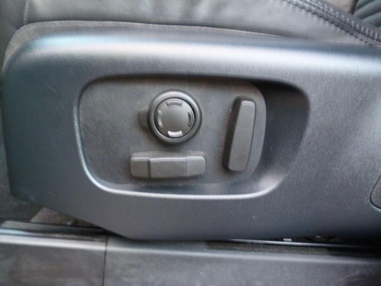 2019 Land Rover Discovery 3.0 SD V6 HSE Auto 4WD Euro 6 (s/s) 5dr ESTATE Diesel Automatic