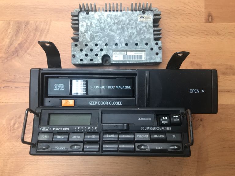 Ford 2000T R RDS Car Stereo with 6-CD Changer