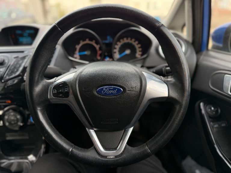 Ford, FIESTA, Hatchback, 2013, Manual, 1241 (cc), 3 doors