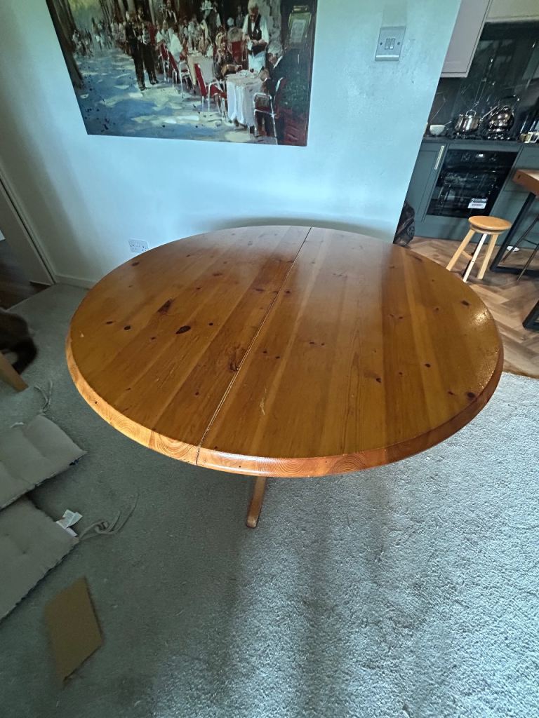 Kitchen table 
