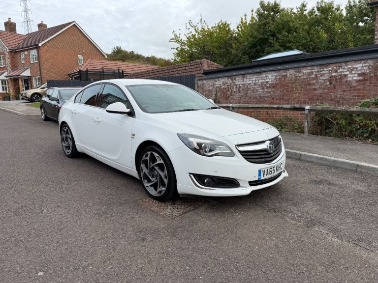 Vauxhall, INSIGNIA, Hatchback, 2016, Manual, 1598 (cc), 5 doors
