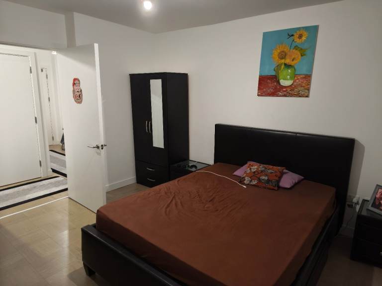 Double Room, Short Time. Croydon