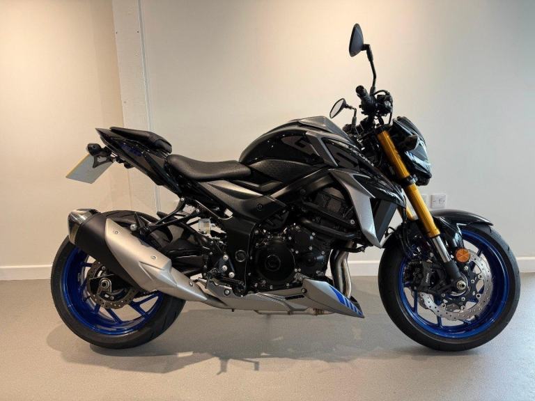 SUZUKI GSX-S750, '21 Plate with 5408 miles