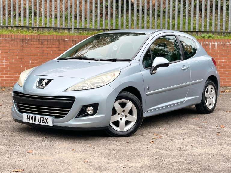 PEUGEOT 207 1.4 HDi Envy 2011