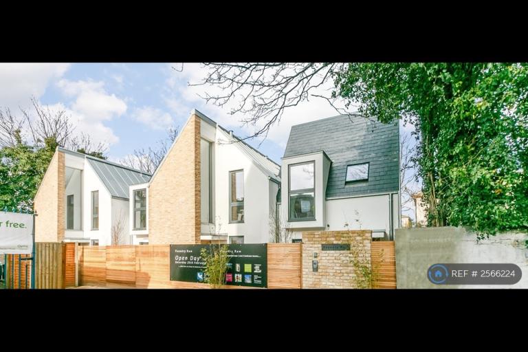 2 bedroom house in Foundry Row, Surbiton, KT6 (2 bed) (#2566224)