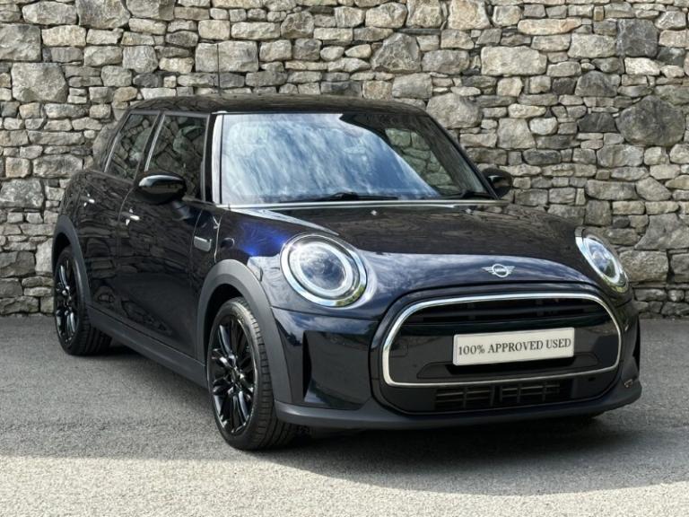 MINI HATCHBACK 1.5 Cooper Exclusive 5dr