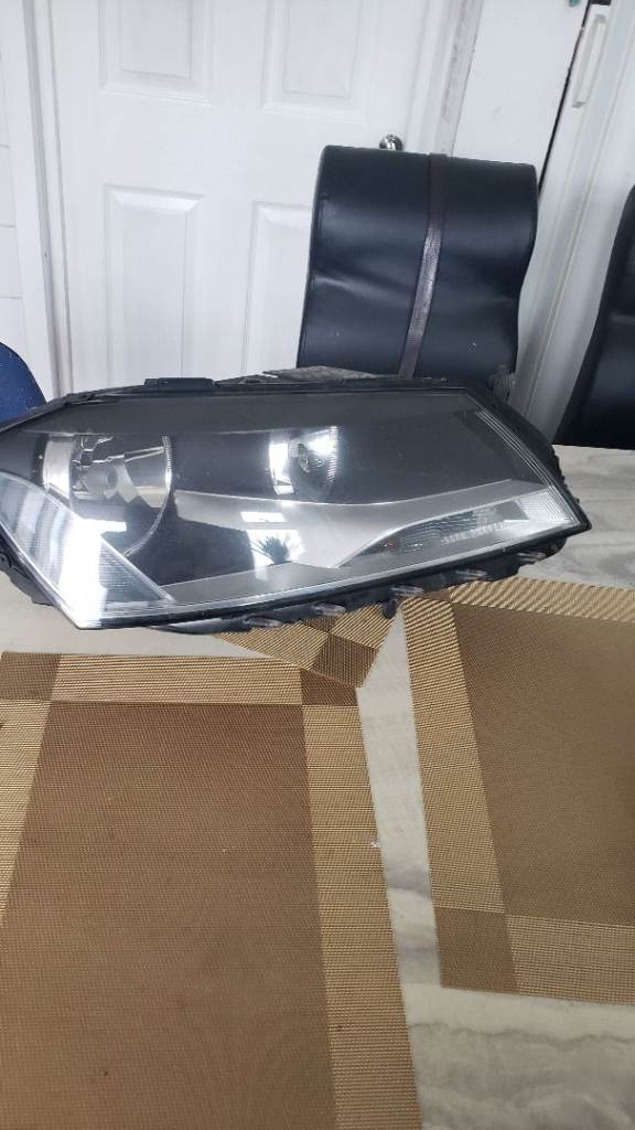 Vw passatt headligjt RH