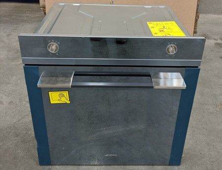SMEG Gas Oven & Hob Combination Pack (Pyrolitic Oven & Hob) - New in original packaging