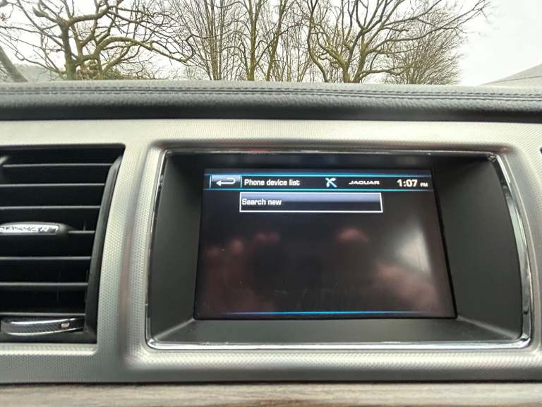 JAGUAR XF 3.0 d V6 240*LUXURY*ONLY73K-Xenons-Nav-BT&amp;Dab-LTHR**Stunning Example