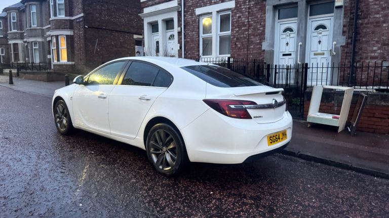 Vauxhall, INSIGNIA, Hatchback, 2014, Manual, 1796 (cc), 5 doors