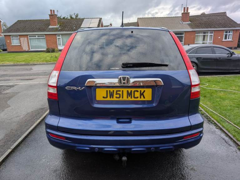 2010 Honda CR-V 2.2 i-DTEC EX Automatic 4x4, full year MOT, FSH, top of the range EX model