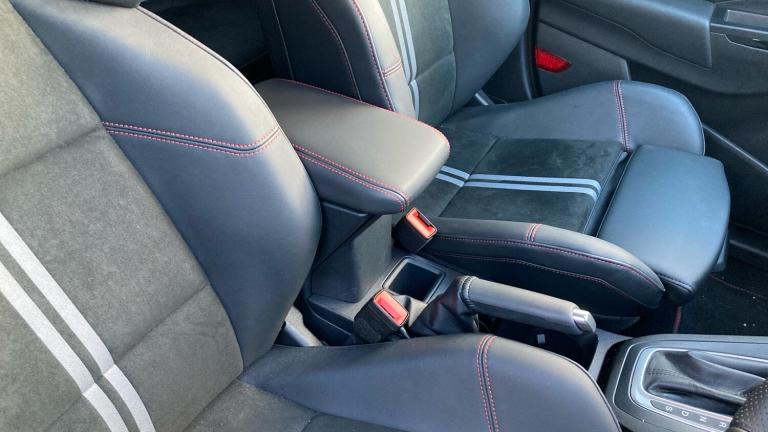 2025 Ford Puma 1.0 EcoBoost Hybrid mHEV ST 5dr DCT Petrol Hatchback Hatchback Petrol Automatic