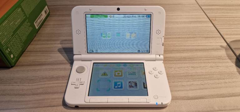 Nintendo 3DS XL