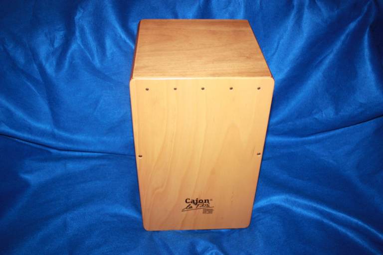 Schlagwerk Wooden Cajon La Peru ~ Made In Germany ~ Snares and Jingles ~ Case Included ~ £95 ono
