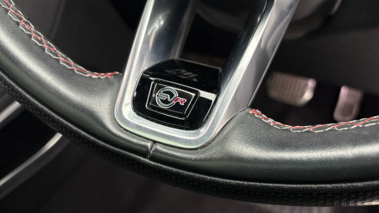 2021 Jaguar F-Pace 5.0 P550 V8 SVR SUV 5dr Petrol Quickshift AWD Euro 6 (s/s) (550 ps) SUV Petrol...