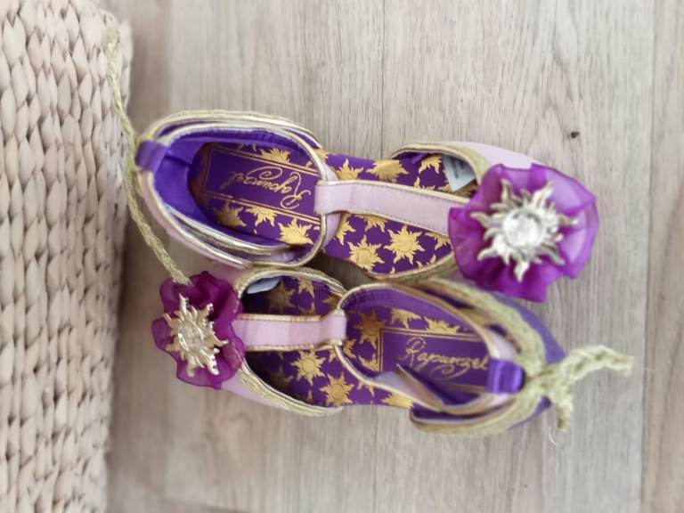 REPUNZEL. MARY JANES - SILVER GOLD