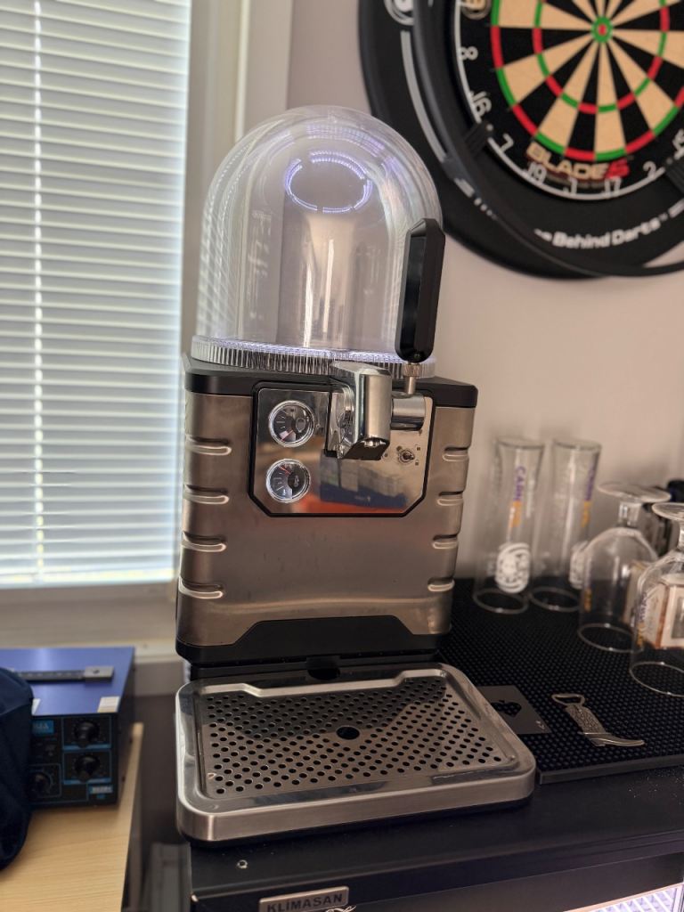 Blade Beer Draft Machine - Silver, Good Condition