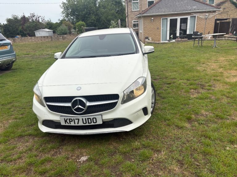 Mercedes-Benz, A CLASS, Hatchback, 2017, Manual, 1461 (cc), 5 doors