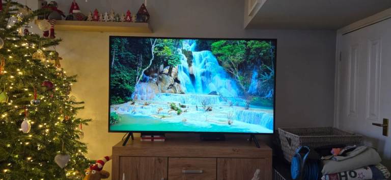 58 inch Samsung 4K UHD Smart TV