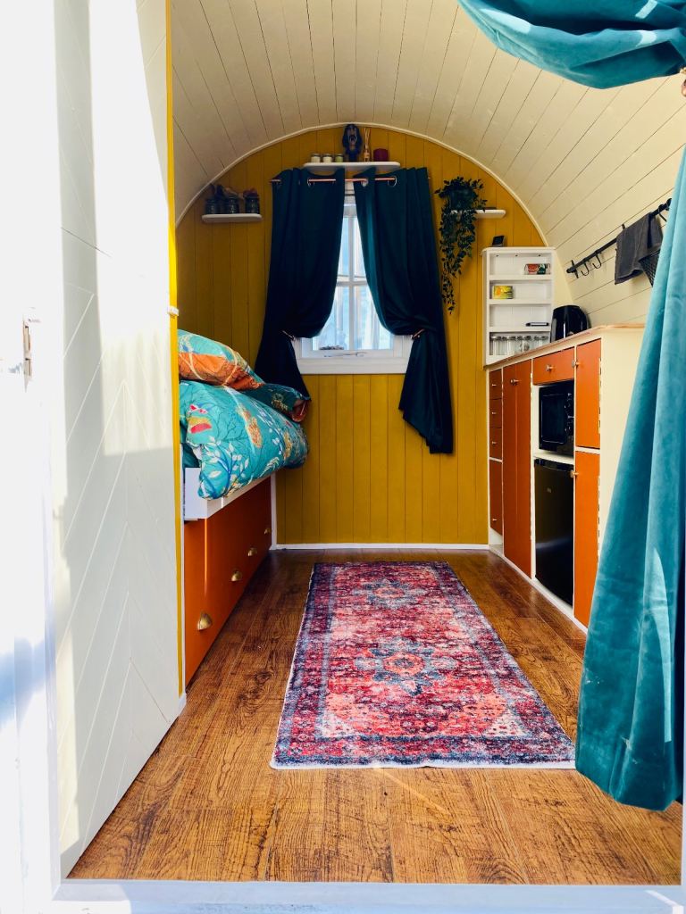 Tiny House | Tiny Home | Cabin | Garden Room | Glamping Pod | Air BNB | Annexe  | Hully Pod