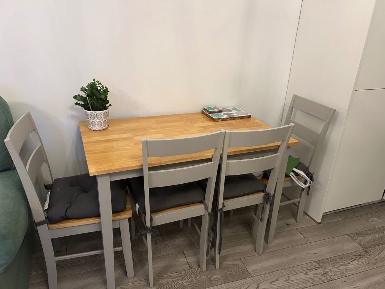 4 Seater IKEA Dining Table with Chairs