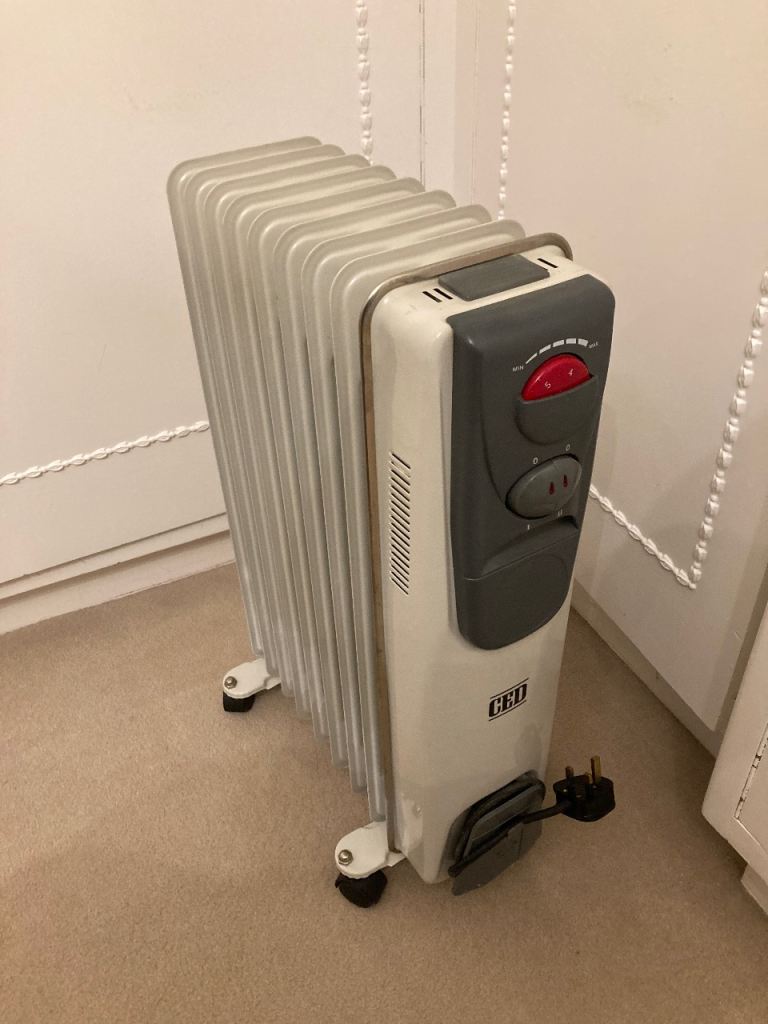 2kW oil filled radiator heater