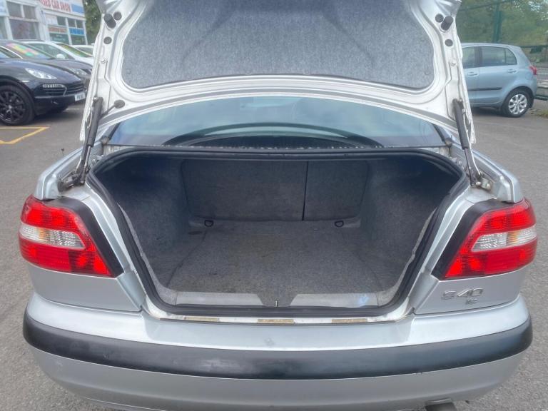 2004 Volvo S40 1.8 Sport 4dr Auto [122bhp] SALOON PETROL Automatic