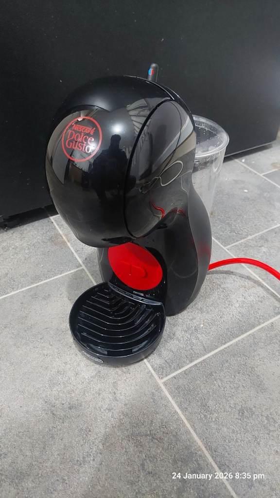 Nescafé Dolce Gusto Coffee Machine