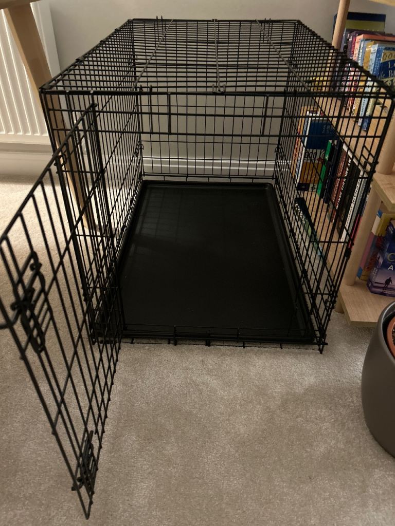 Medium dog crate 