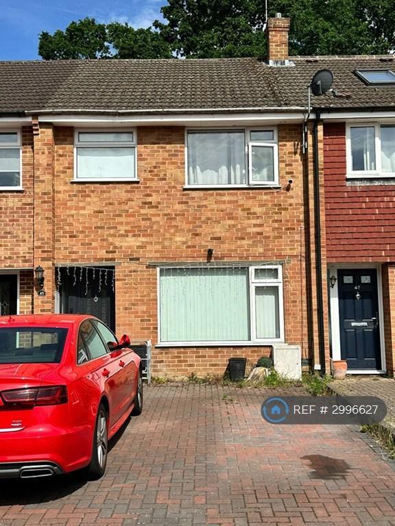 3 bedroom house in Lynwood Drive, Camberley, GU16 (3 bed) (#2996627)