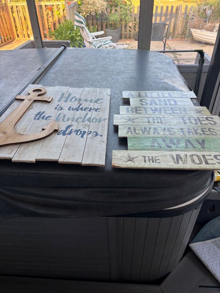 Coastal Style Wooden Wall Decor Signs – Good Condition