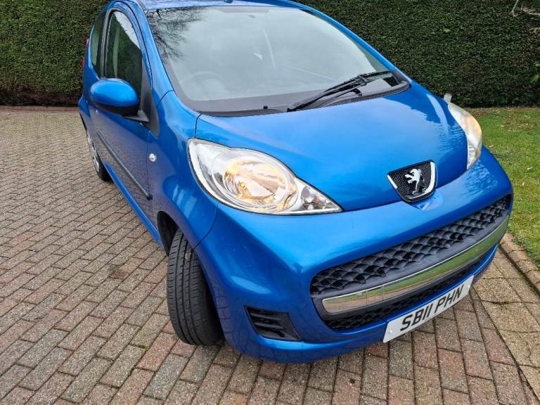 Peugeot 107 Hatchback 2011 Manual 998 (cc) 3 doors MOT, serviced, great car.